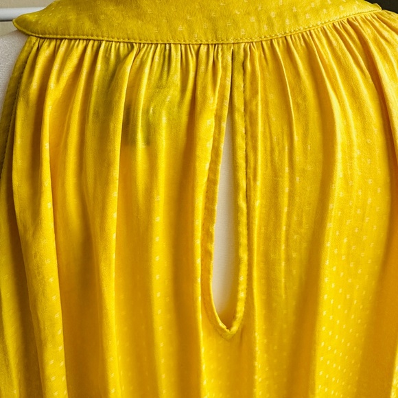 CAbi  |  Sunshine reversible tank blazing yellow size M - Picture 9 of 10